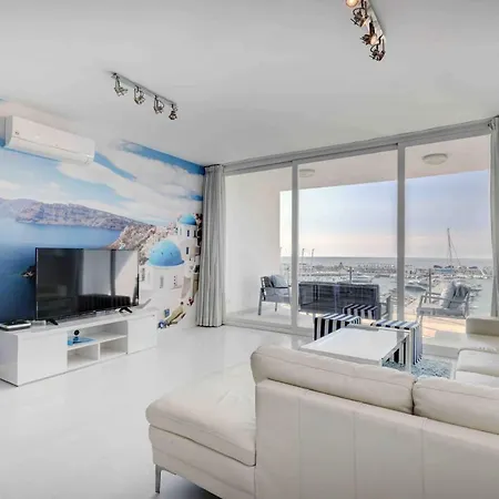 Modern 2 Bed Puerto Banus K2 Apartment