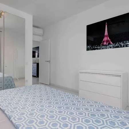 Modern 2 Bed Puerto Banus K2 *