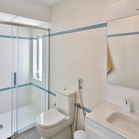 Modern 2 Bed Puerto Banus K2 Marbella
