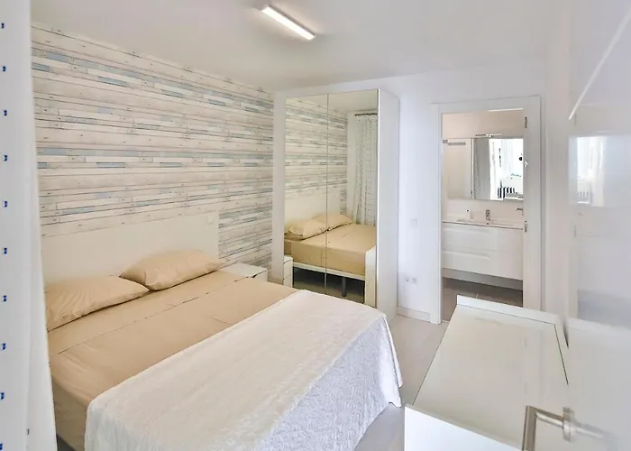 Modern 2 Bed Puerto Banus K2 *